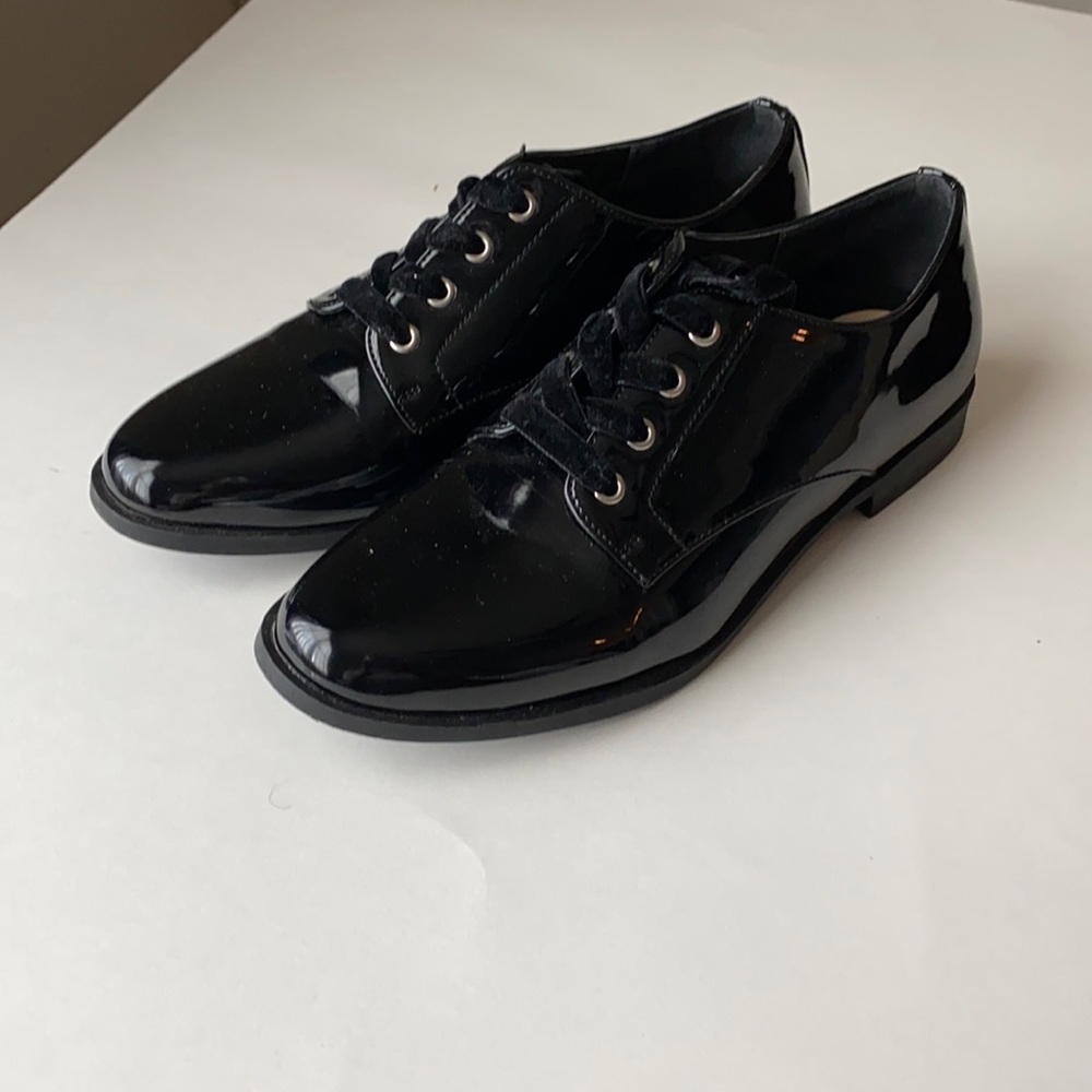 COPY - Geneva Oxford Flat